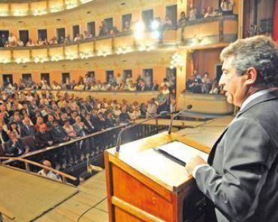 Urribarri pidi� perseverar en el trabajo conjunto para seguir creciendo