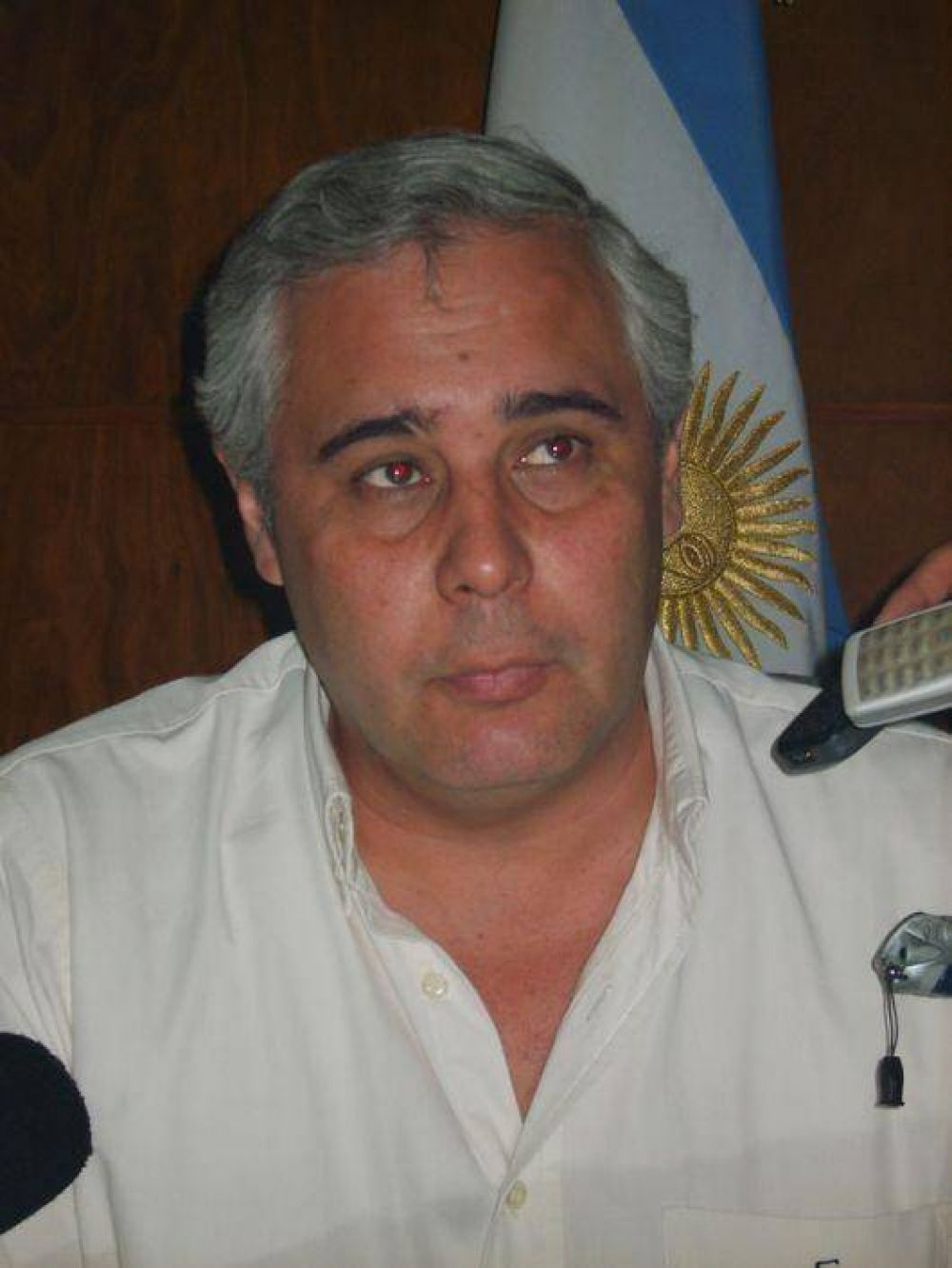 Fabi�n R�os bendijo la candidatura de Camau