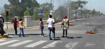 Primer piquete contra la gesti�n de Jalil 