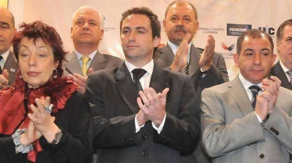 Senadores canjearon pasajes y engrosaron sus ingresos