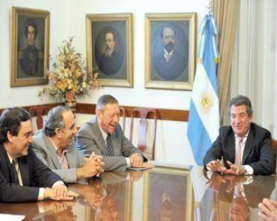 La UCR respaldar� la recuperaci�n de tierras
