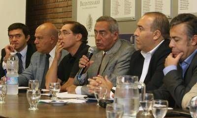 Cumbre minera: caciques de la UCR critican duramente al gobernador