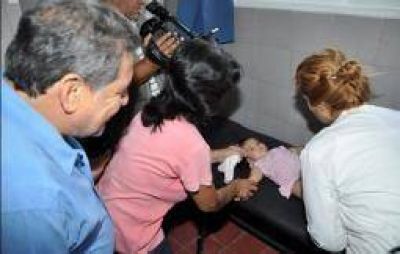 Consideran clave vacunar a menores contra enfermedades severas
