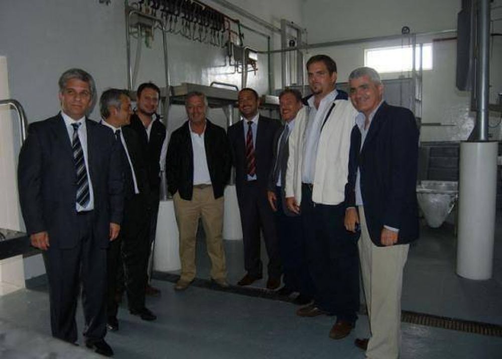 Poggi visit el frigorfico de Justo Daract y anunci la habilitacin comercial del mismo