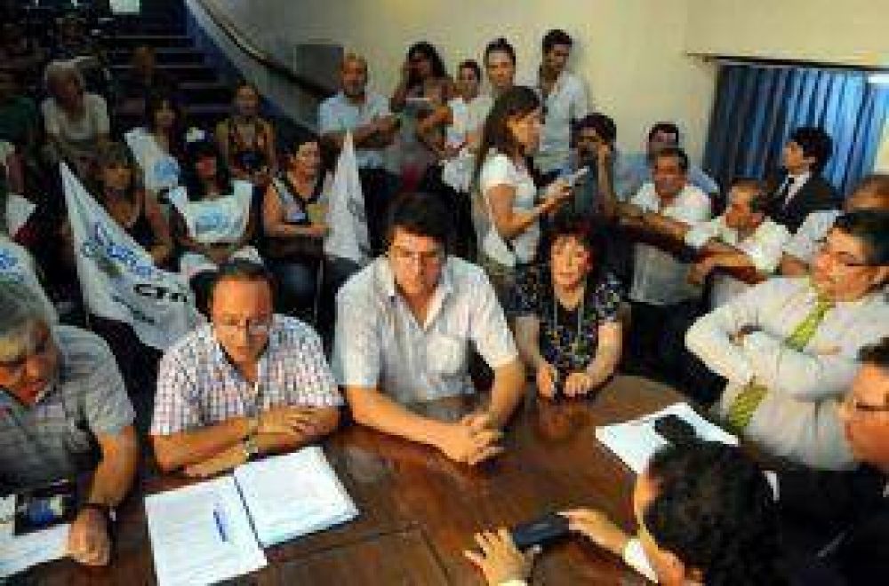 Propuesta salarial del Ejecutivo conform� al SUTE
