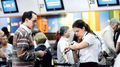 Aeroparque est� desbordado y hay fuertes quejas de pasajeros