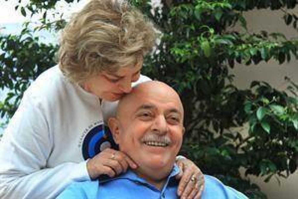 Lula recibi� el alta y concluy� su tratamiento contra el c�ncer