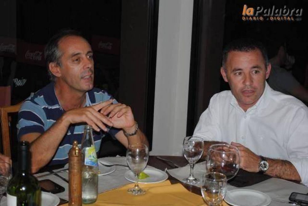 Garc�s le present� a Morresi el proyecto para la construcci�n de una pista de canotaje