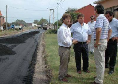 Trabajan en el asfaltado de 50 cuadras en el norte de Mar del Plata