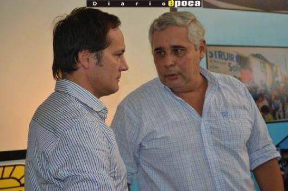 En un gesto de unidad, �Camau� Esp�nola y Fabi�n R�os anunciaron que no confrontar�n en una interna