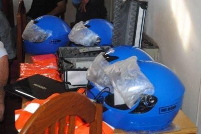 El Municipio recibi� la donaci�n de cascos y otros elementos