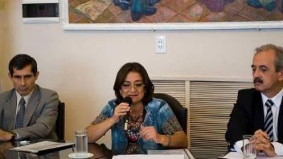 Corpacci anunci� obras de energ�a, agua y gas