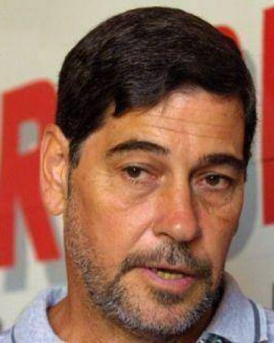 Szymula respalda los cambios en la UCR y dice que Rozas �est� en el bronce�