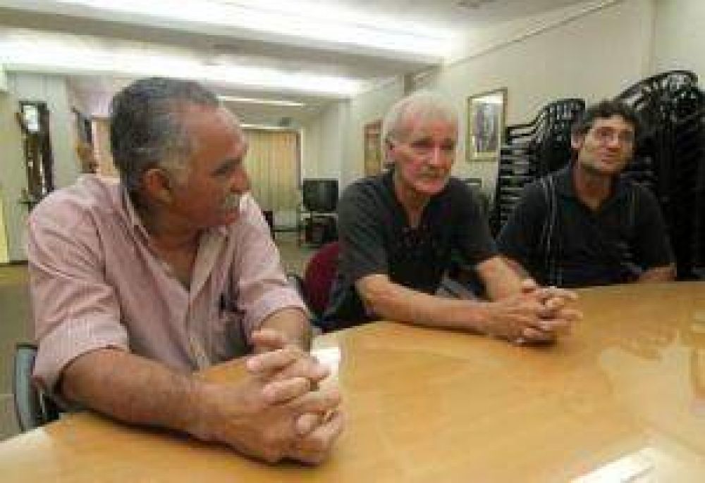 Trabajadores de ex Mides siguen reclamando su indemnizaci�n