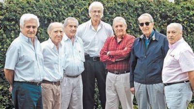 Los vuelos secretos para buscar armamento en Israel y Libia