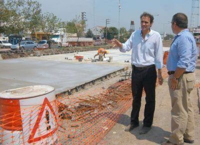 Katopodis recorri� las obras de Ruta 8