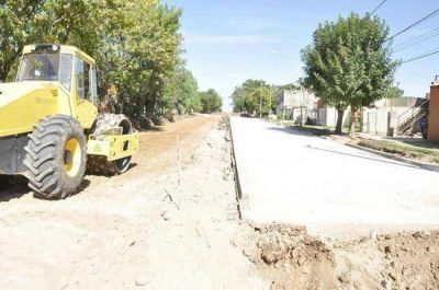 Arq. Claudio Rodr�guez: �La pavimentaci�n de la Av. Ricardo Rojas es la obras m�s emblem�tica del barrio del Pino�