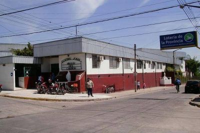 M�dicos del hospital exigen un aumento salarial del 30%