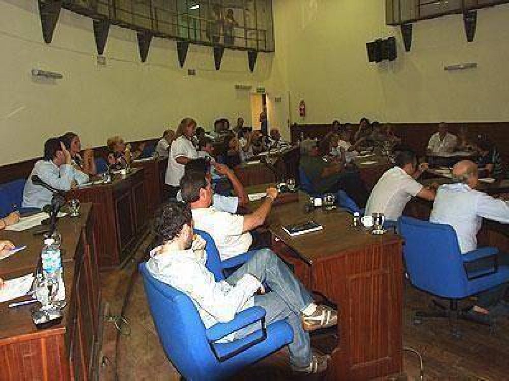 AVELLANEDA: El Concejo repudi� las pintadas en contra de Fiorentino