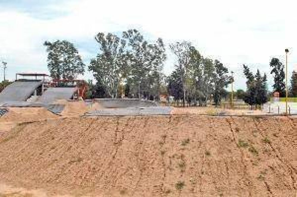 El gobernador Zamora inaugurar� la pista de bicicross en el Polideportivo