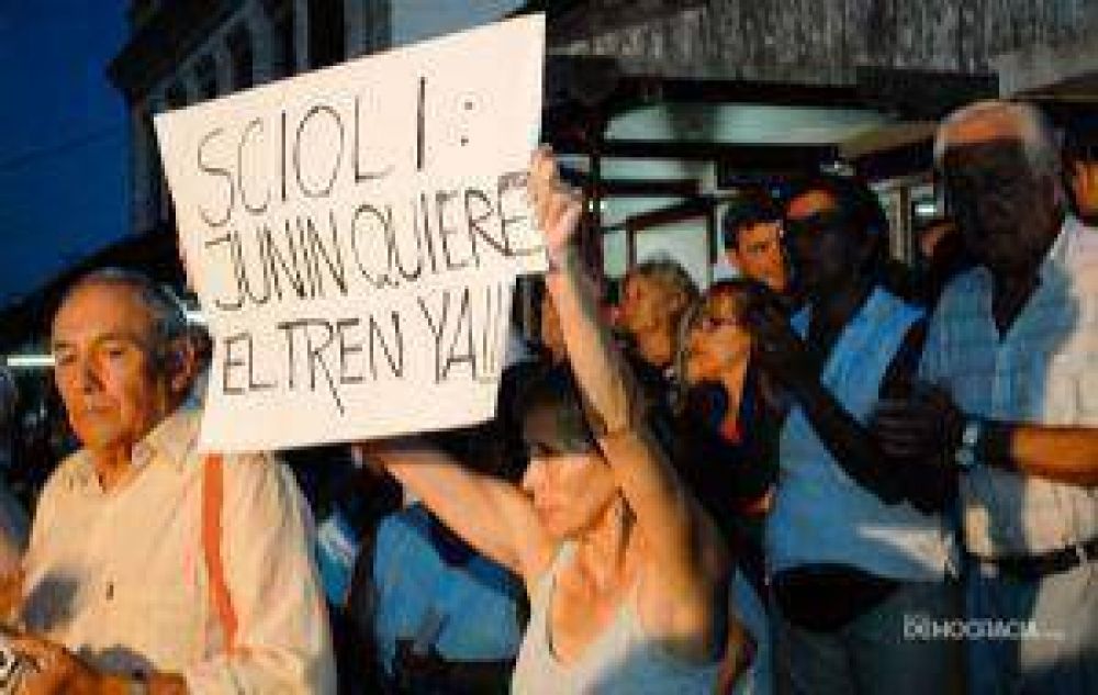 El 82% de los votantes no tiene esperanzas en la modernizaci�n del tren que une Retiro-Jun�n