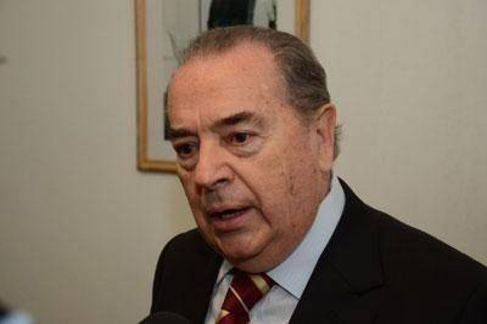 El gobernador hace seis meses que tiene una terna y no designa a un defensor