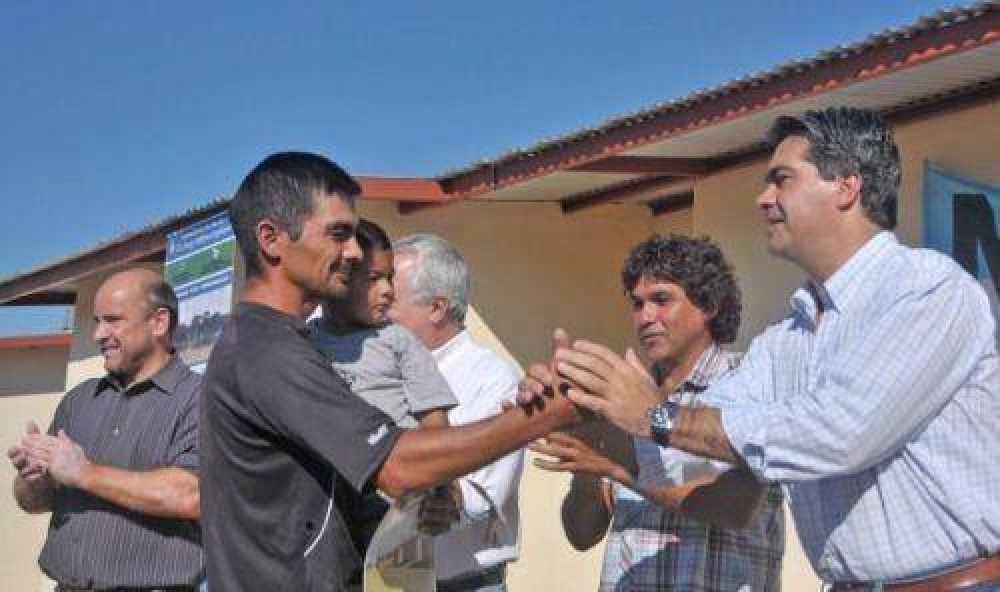 Inauguraron 6 viviendas en el ex Campo de Tiro