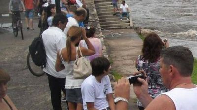 Con mal tiempo, los turistas gastaron m�s
