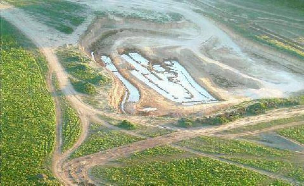 El gobierno demora la clausura de una tosquera