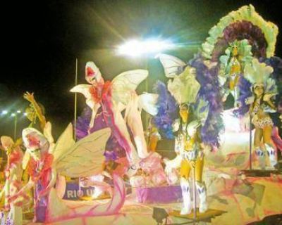 La lluvia oblig� a suspender el cierre del Carnaval 2012