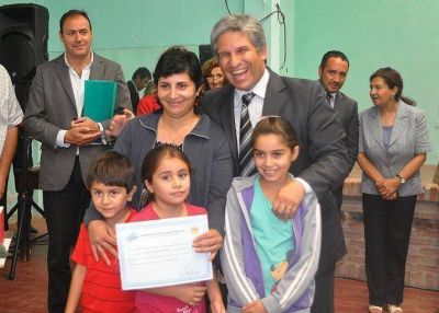 Juan Jorba ya es parte de la pol�tica habitacional que impulsa el gobierno provincial