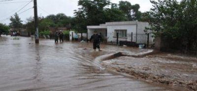Construir�n defensas para evitar desbordes del r�o Los Tirantes