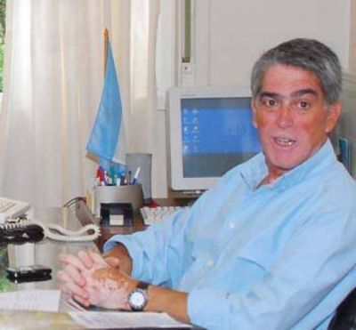 El intendente Ferreira fue pasado a sala com�n y contin�a con los estudios