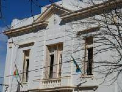 Inscripci�n Educaci�n Adultos en De La Garma y Gonzales Chaves.