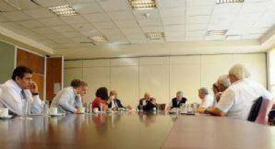 Hubo debate sobre el desabastecimiento de combustible