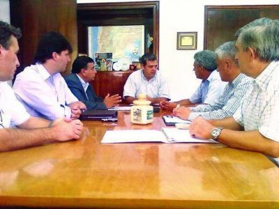 Los municipios se reunieron con Vialidad Nacional para conocer el avance del proyecto de ensanchamiento de la ruta 20
