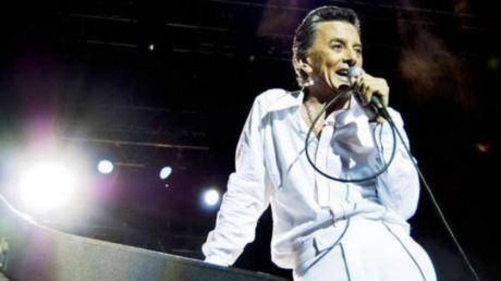 Palito Ortega canta esta noche en Madryn