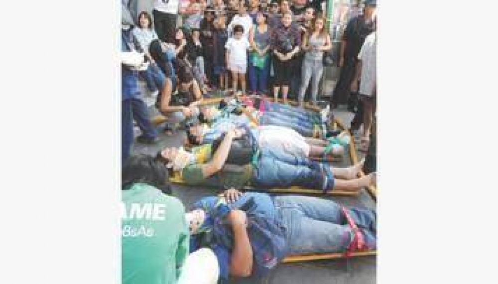 Una tragedia ferroviaria en Once dej� 50 muertos, m�s de 600 heridos y evidencias sobre la falta de controles