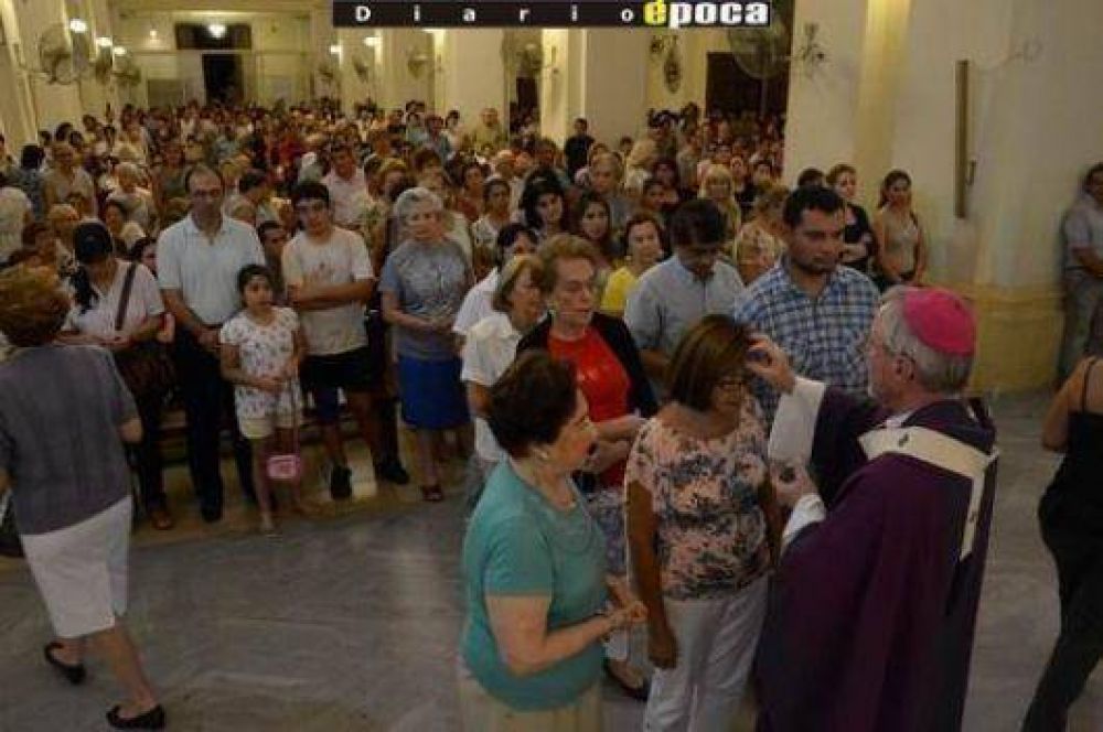 La comunidad cat�lica inici� el tiempo de Cuaresma