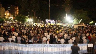 Una multitud reclam� justicia junto a la familia Marchese