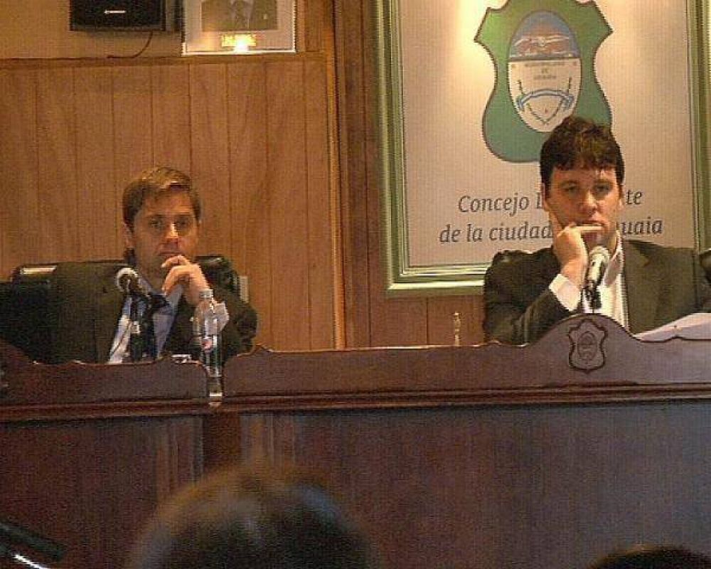 �Es una l�stima que perdamos energ�as en debatir estas cosas que agreden el sentido com�n�