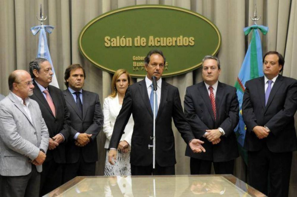 Scioli convoc� a �fortalecer lo mejor de la provincia de buenos aires y aportarlo a la naci�n�
