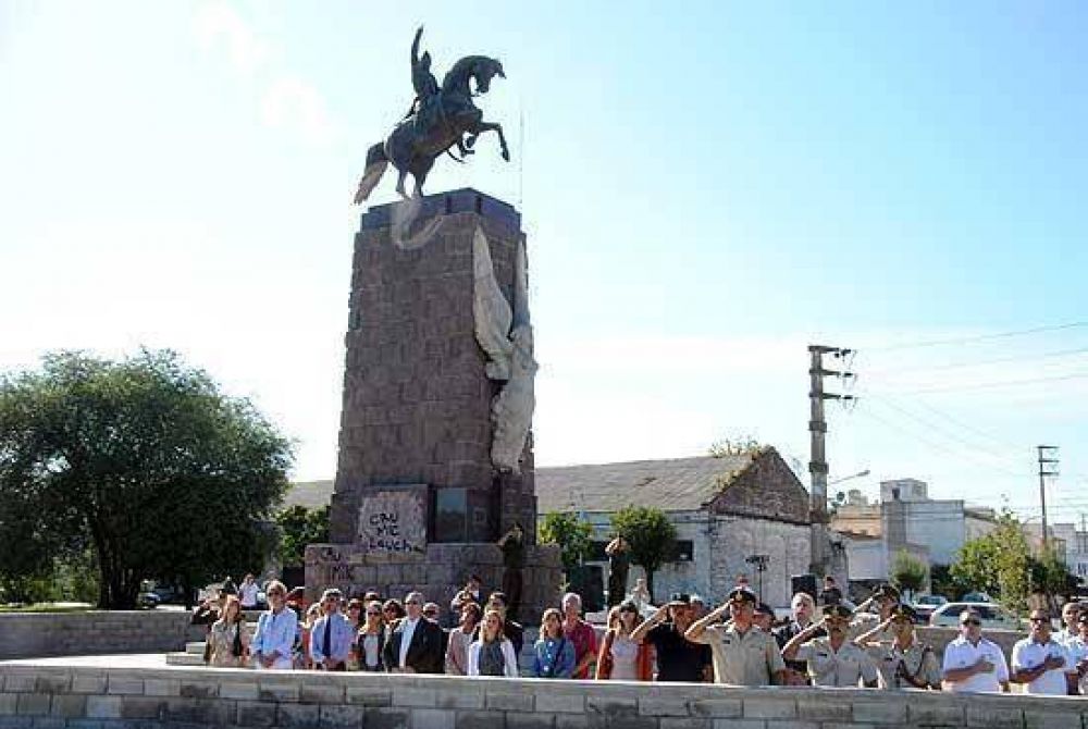 Acto por el 234� aniversario del nacimiento del General San Mart�n