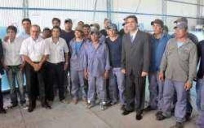 Capitanich resalt� el despegue industrial de S�enz Pe�a 