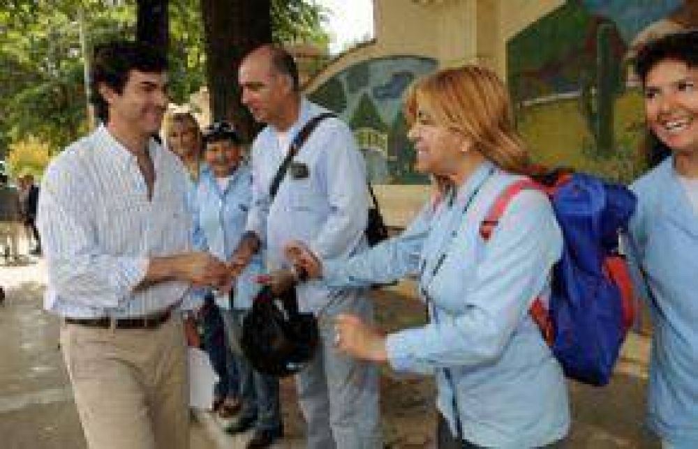 Urtubey entreg� casas en Tartagal y agradeci� el apoyo de Cristina al departamento San Mart�n