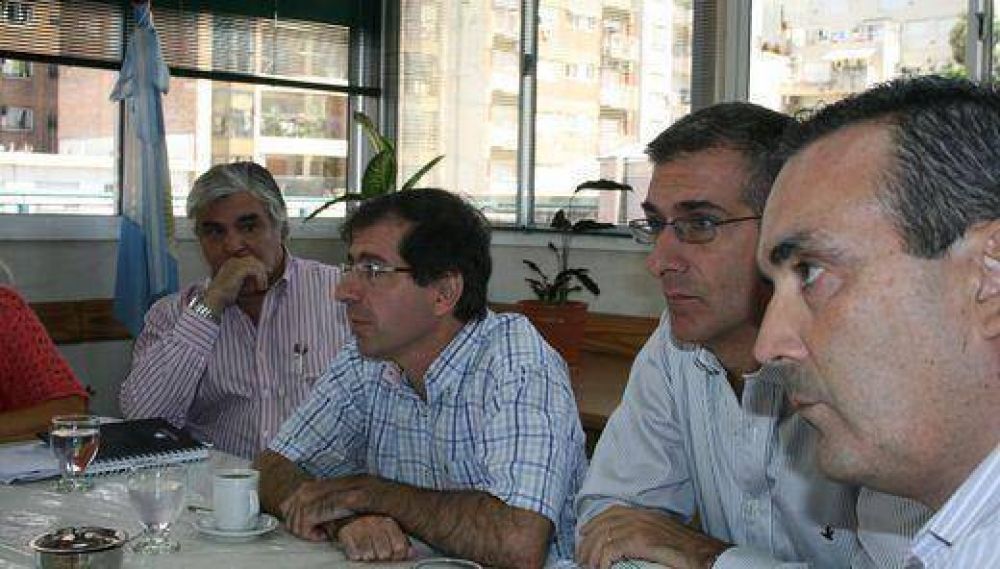 Los secretarios Seoane y Botello mantuvieron una reuni�n informativa en el Concejo