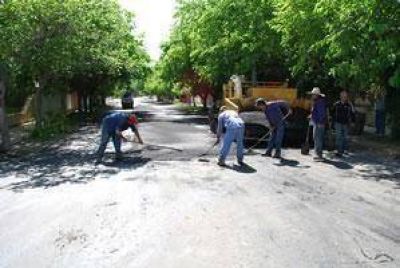 En dos meses pavimentaron 241 cuadras en Capital