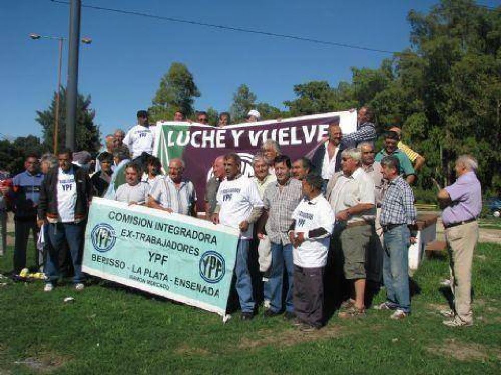 Mercado: �Vamos a seguir luchando por las acciones, por recuperar YPF�
