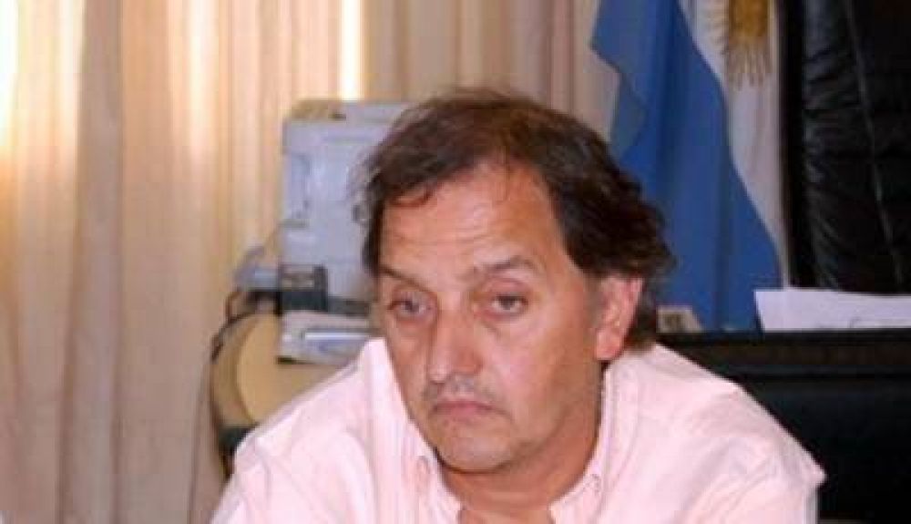 Linares: �Comodoro no espera regalos�