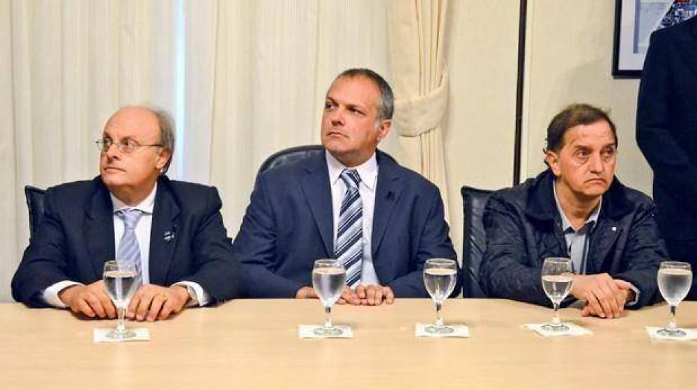 El poder pol�tico le baj� el tono a las cr�ticas contra un sector de la Justicia
